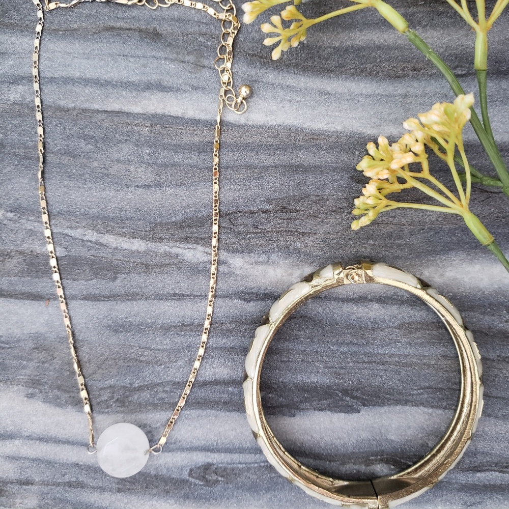 {SOLD!} Ivory Stone Necklace & Bangle - Picture 1 of 4
